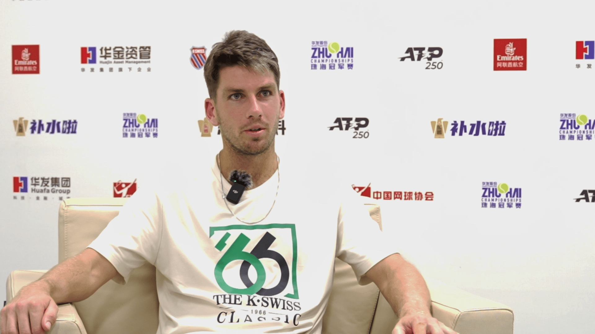 校篮球队试 校篮球队试